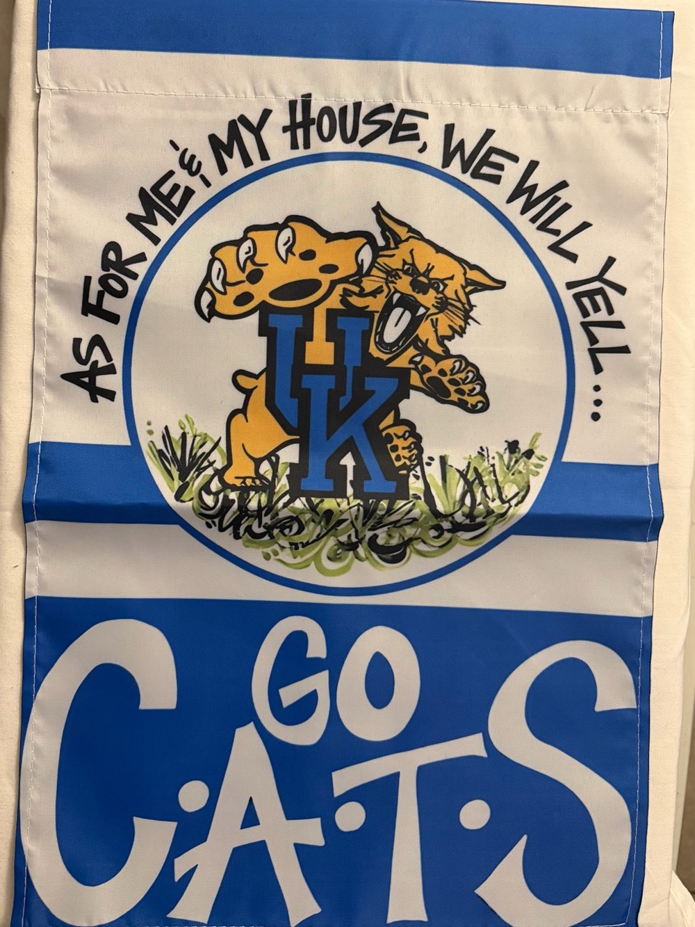 Kentucky Wildcats garden flag